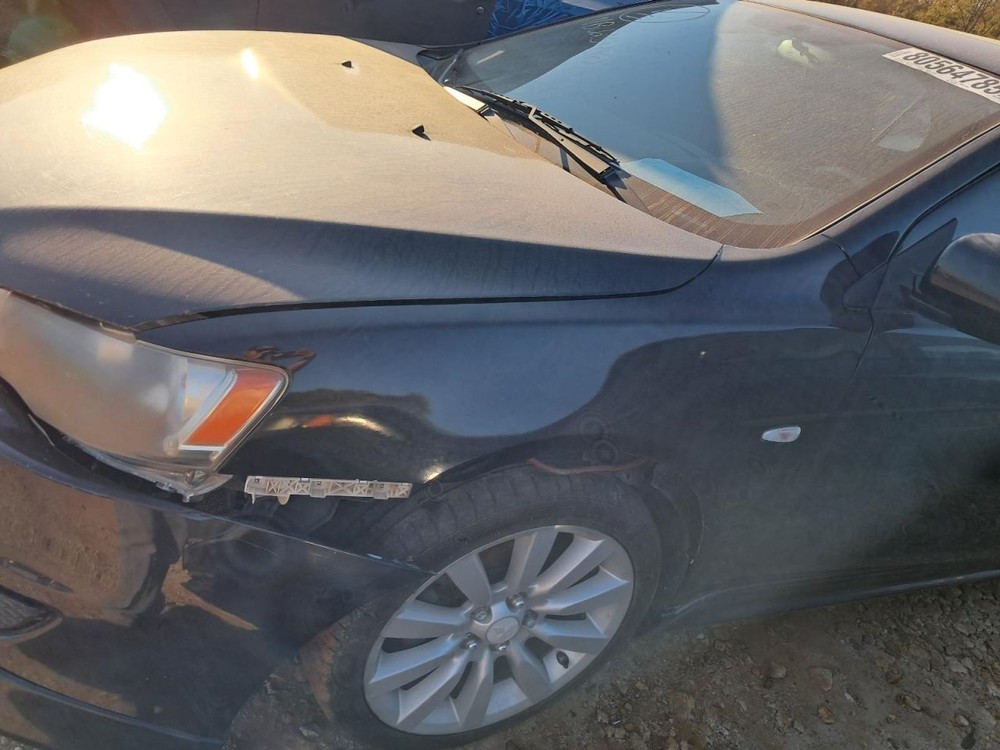 LANCERMIT 2010 Glove Box 4858262