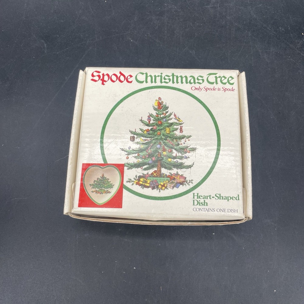 Spode Christmas Tree Heart shaped Dish w Box