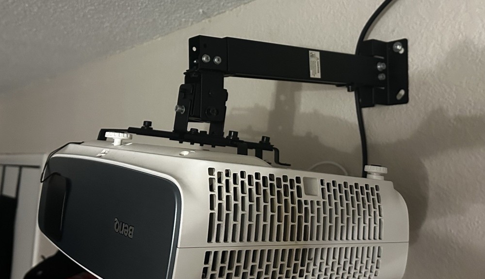 Mount-It! Full Motion Projector Wall & Ceiling Mount