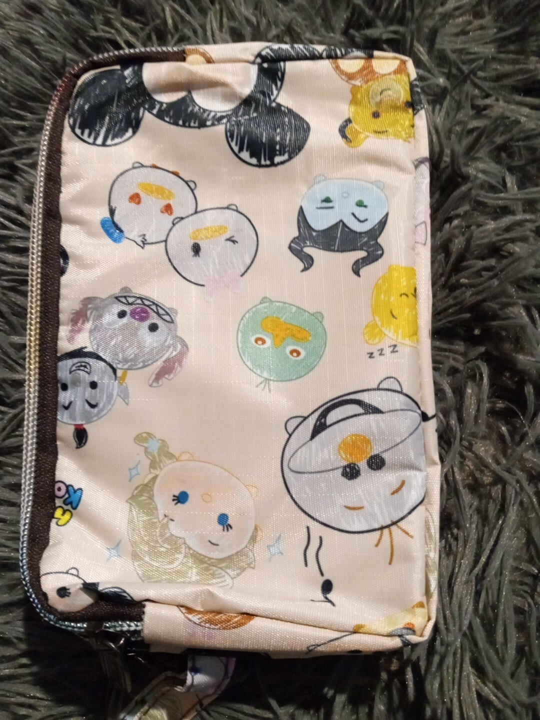 DISNEY WRISTLET TSUM TSUM CELL PHONE BAG CIGARETTES 3 Zippers Wallet CLUTCH NEW