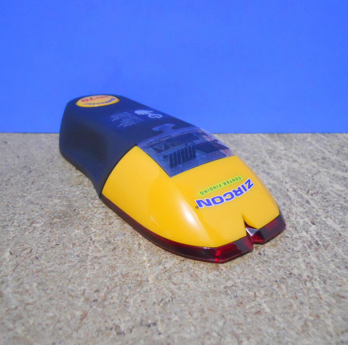 Zircon StudSensor HD70 Stud Finder LED Center Detection Wire Warning