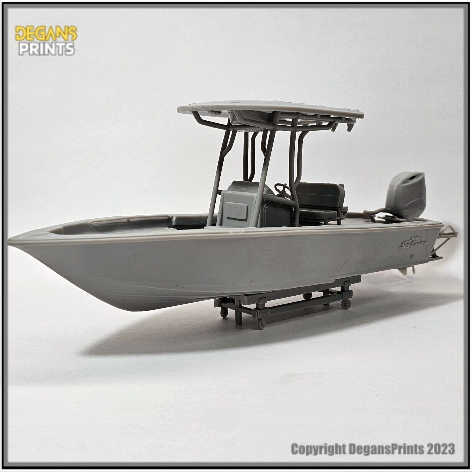 SeaChaser 23LX Center Console Boat Model and trailer kit 1-24 scale diorama boat