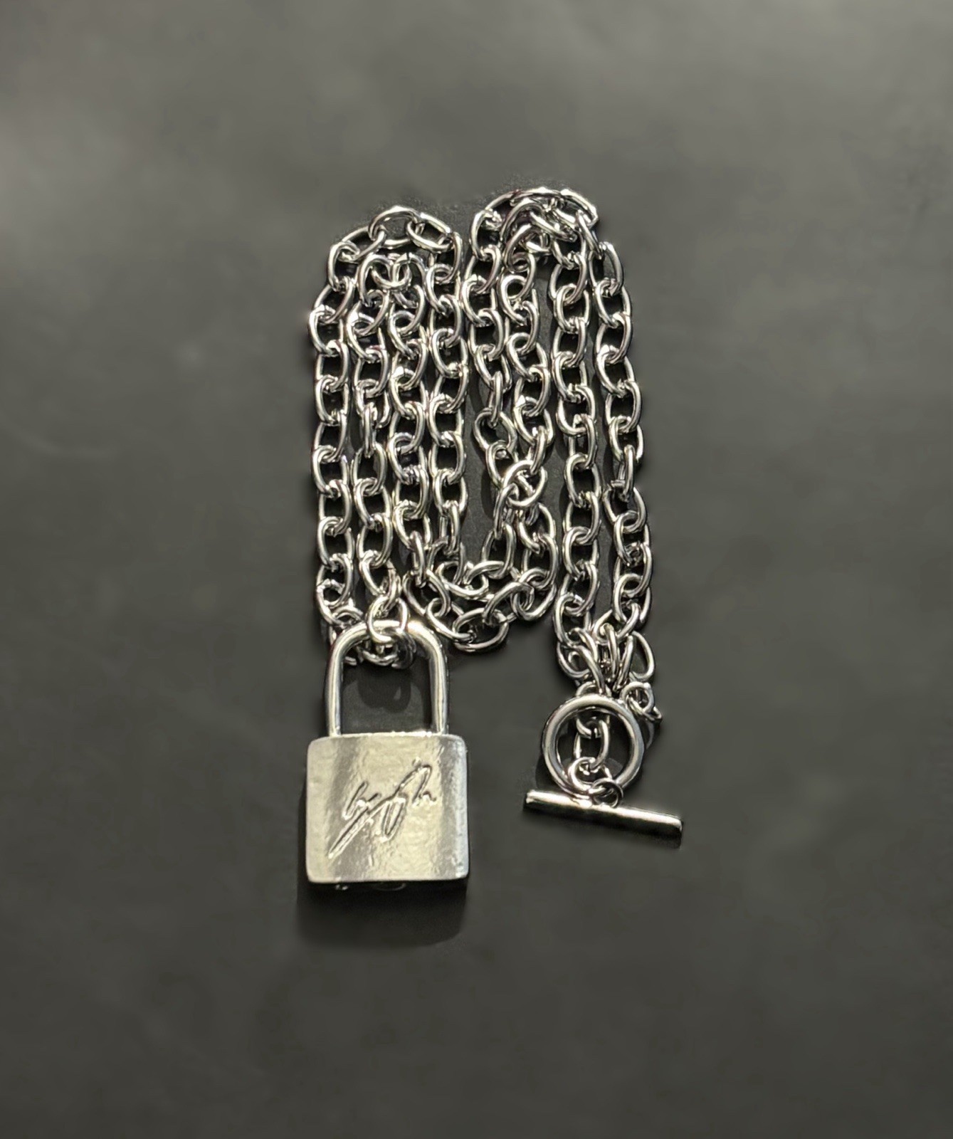 [Pre Order] Stray Kids - dominATE: celebrATE MD Hyunjin Necklace UNOFFICIAL