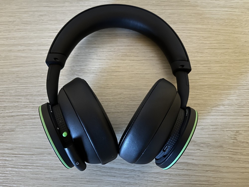 Xbox Wireless Stereo Headset - Xbox One / Series X|S / PC