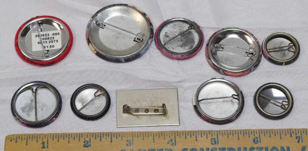 KISS LOT OF 10 VARIOUS BUTTONS #3