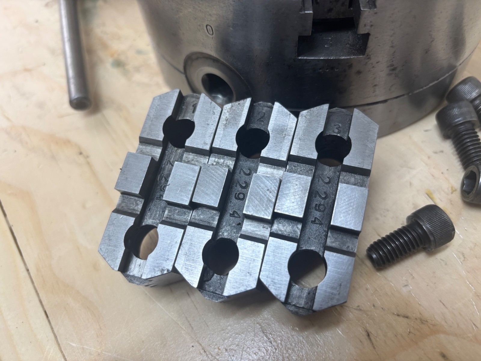 Bison Set Tru 6 1/4” 3 Jaw Metal Lathe Chuck With Reversible Jaws