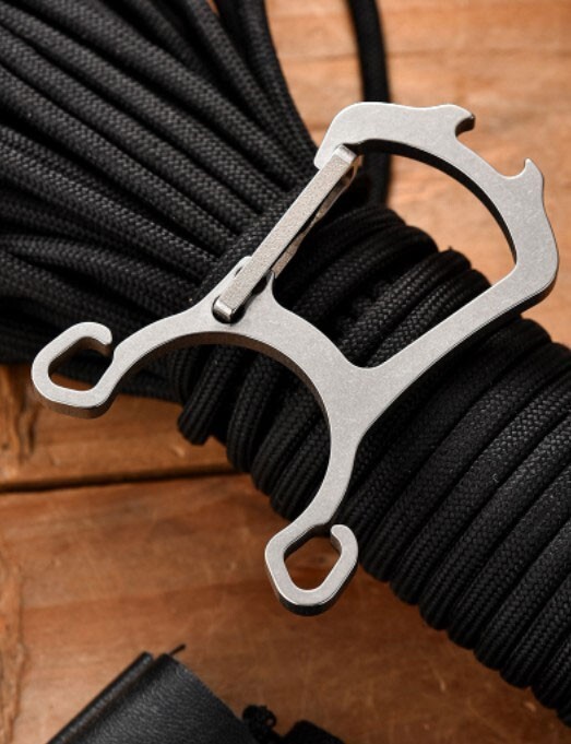 EDC Titanium Alloy Multi Tools Keychain Bottle Opener with Key Ring for Gift
