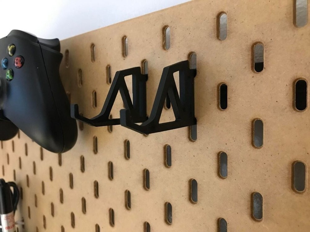 Skadis Xbox One Controller Holder Stand