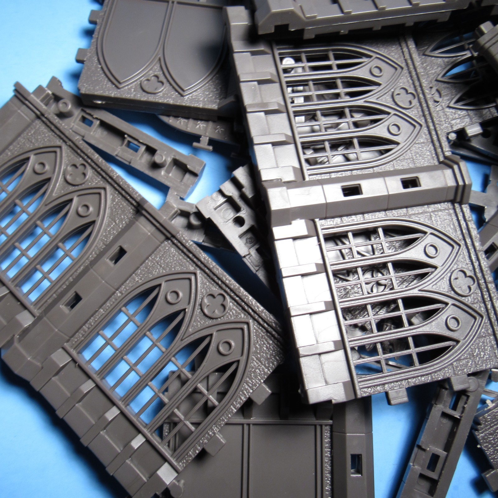 Pegasus Gothic City Building Plastic Terrain Misc Lot d01