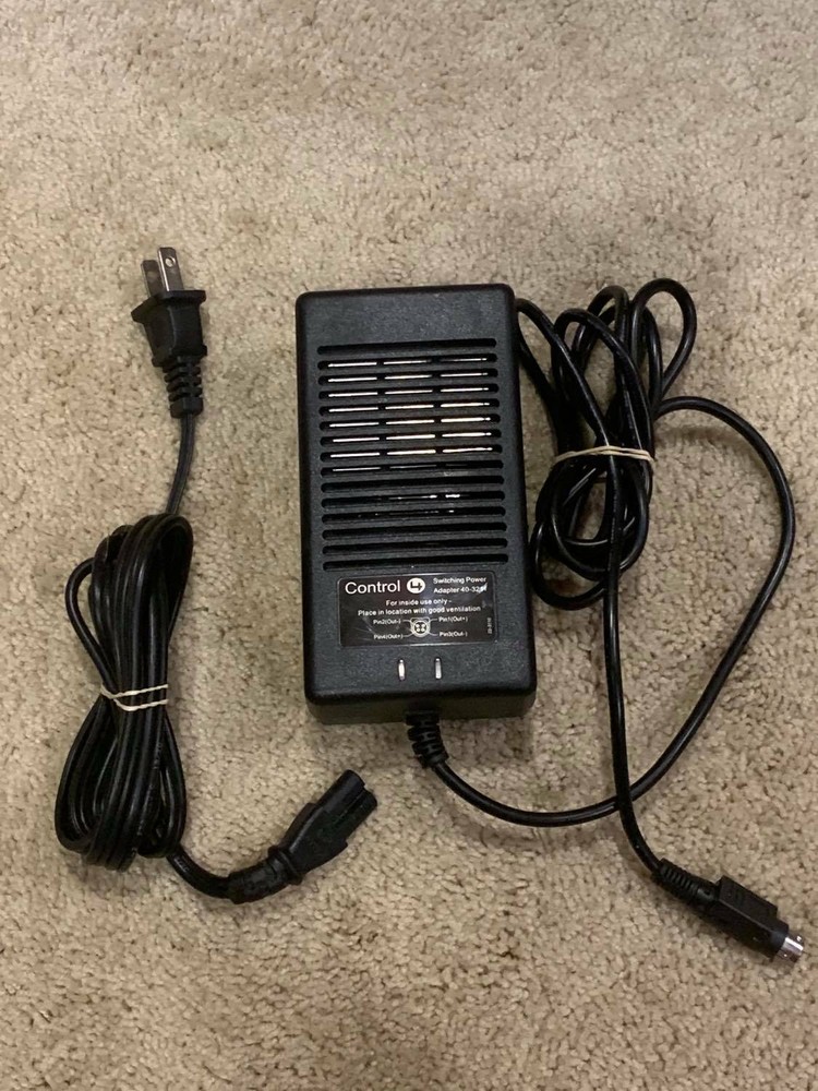 Control4 AVE-RAA1-B Ethernet Speaker Point Amplifier 2 Channel Amp
