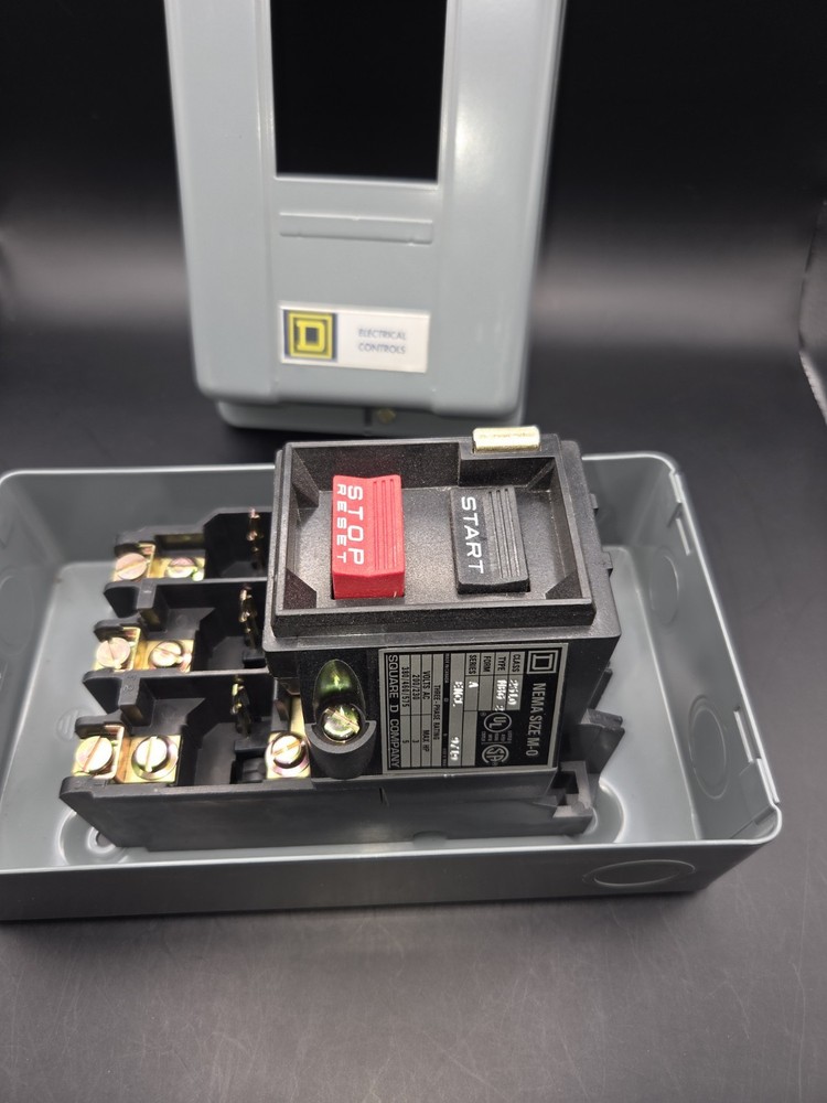 Square D 2510MBG2 3 Phase- AC Manual Starter
