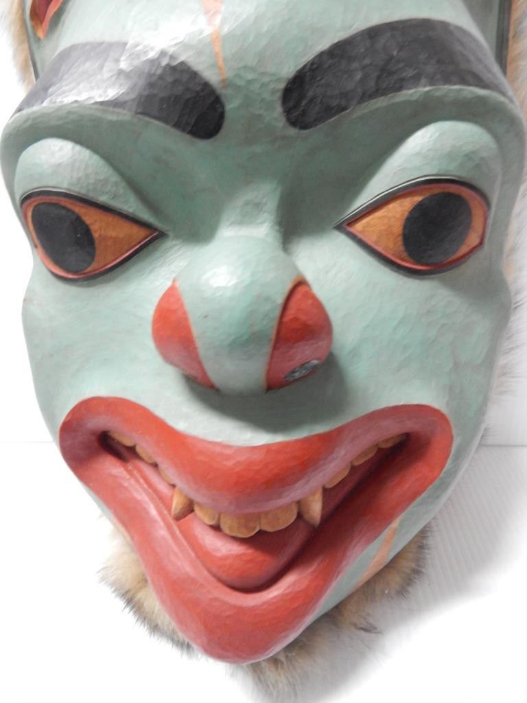 XTRA LARGE MASTERPIECE: VINTAGE JUNEAU ALASKA TLINGIT / HAIDA MASK - SIGNED
