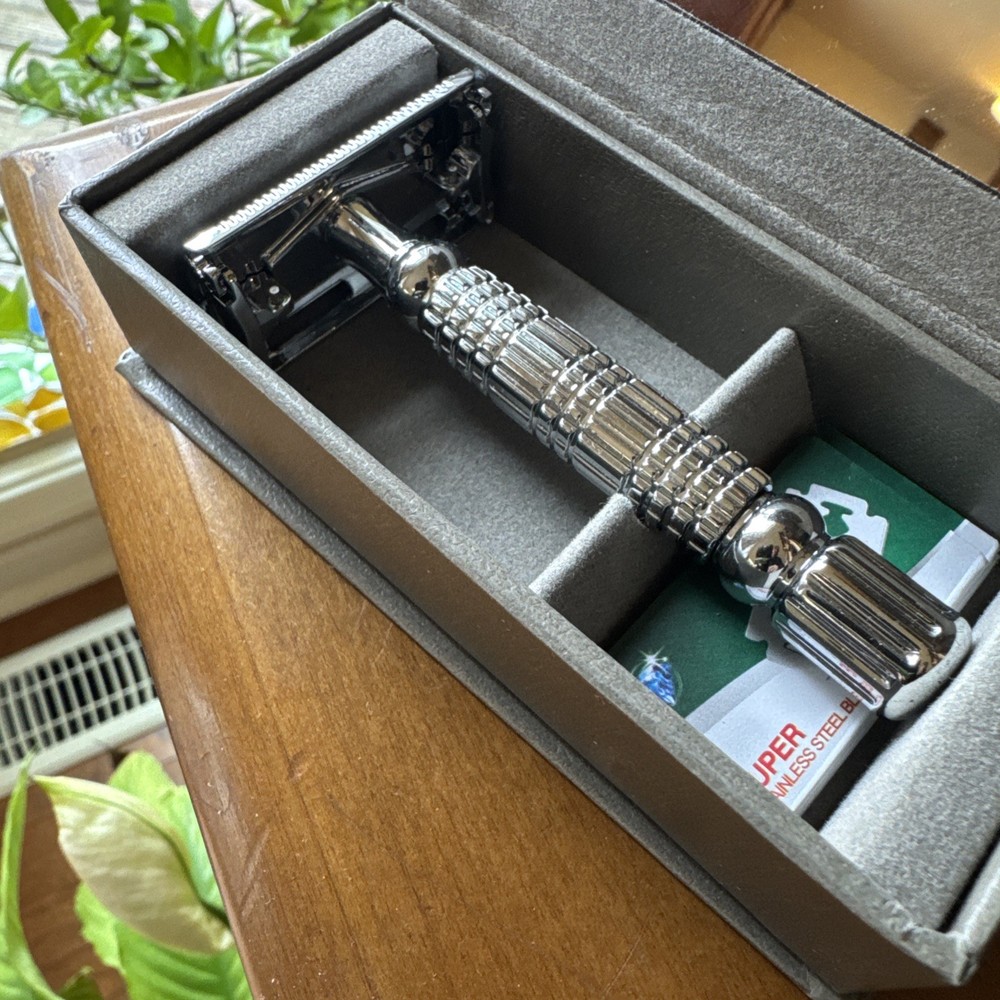 VIKINGS BLADE Adjustable Double Edge Safety Razor + Luxury Case. Smooth,...