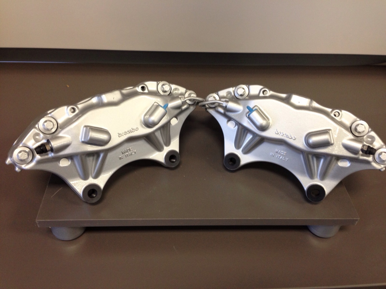 2004-07 Cadillac CTS-V Brembo 4 Piston Front Calipers w/Brake Pads & Pin Kits G8