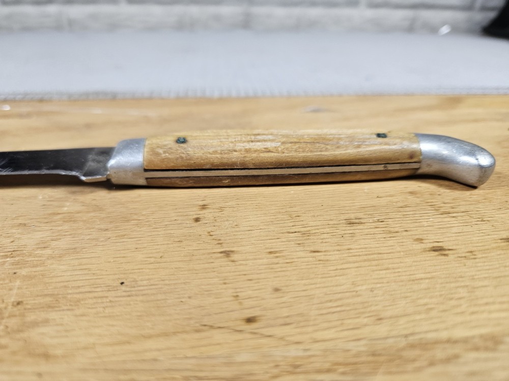 Queen Knife 6.5" Blade. Stag Handle.
