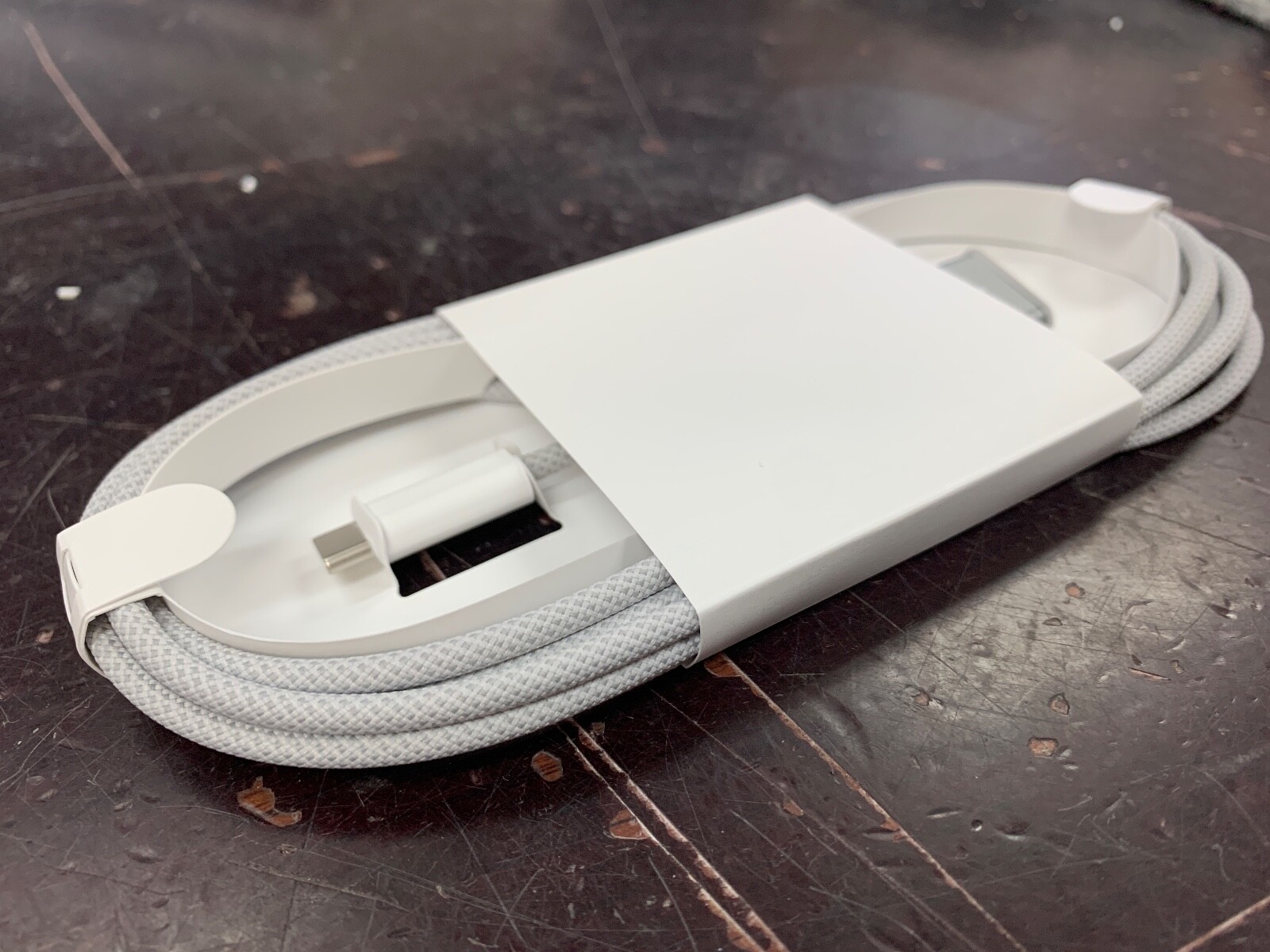 Genuine Apple USB-C to MagSafe 3 Cable (2 m) 2 Meter -Gray- New -