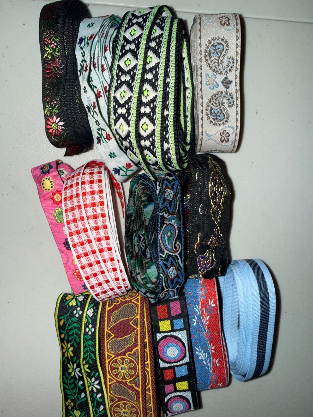 Lot 26 yards assorted jacquard woven embroidered sewing trim ribbon 1/2”-5/8”