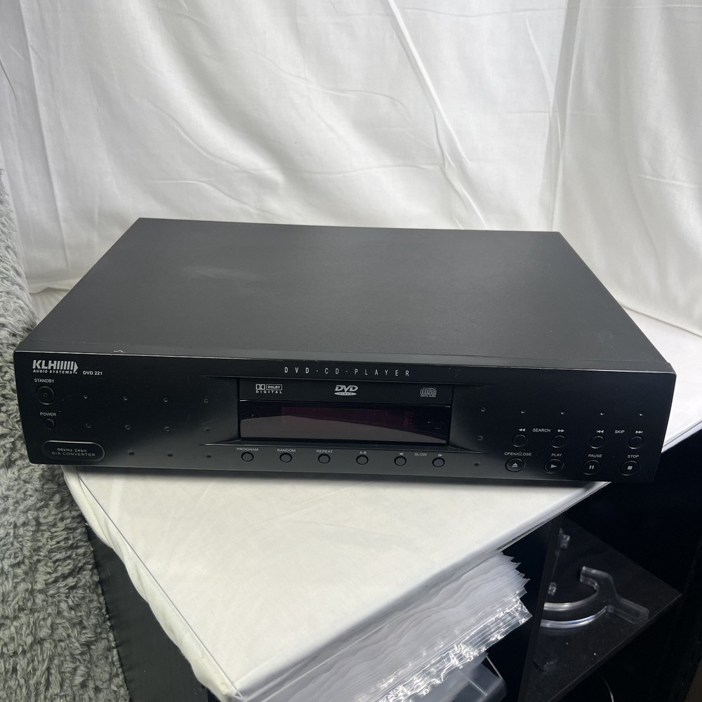 KLH DVD 221 DVD. CD. Player NO Remote control.