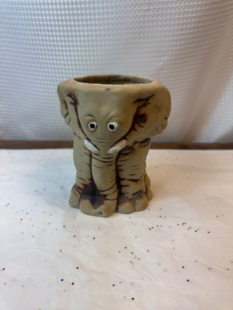 Ceramic 3D Funny Matte Sand Stone Textured Wrinkled Elephant Planter