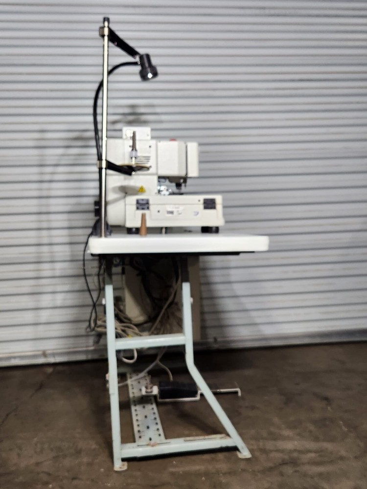 AMF REECE S-4000 Chainstitch Tacker Machine - U241874