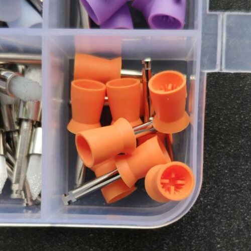 100Pcs Prophy Cup Dental Rubber Polishing Cups Screw Type Short Shank 4 Webbed