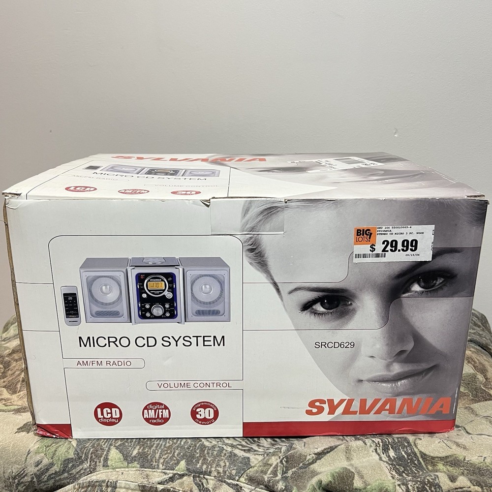 2006 Sylvania SRCD629 Micro CD System AM/FM Radio Top Loading CD Player LCD