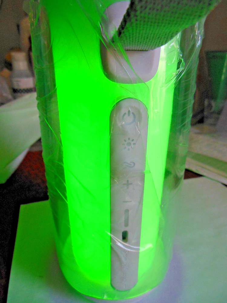 Bluetooth Speaker / * Colored Disco Lights *** Free Shipping