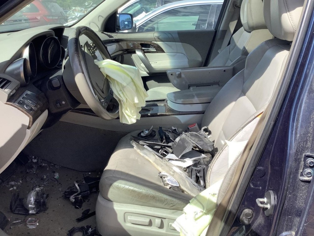 MDX 2011 Glove Box 4658115