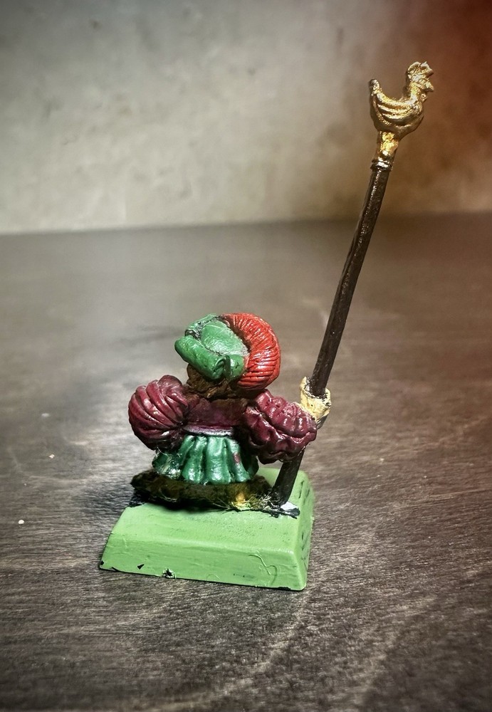 Warhammer Empire Halfling Command Champion & Standard Metal OOP