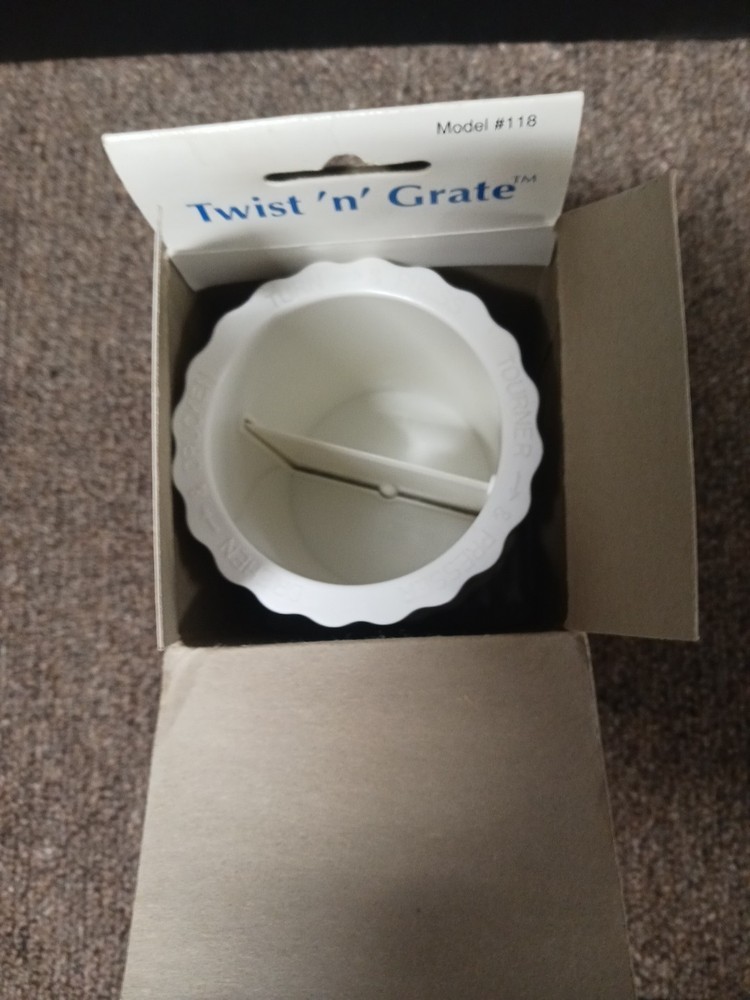 Easy Hand Multi Grater New Unused, Open Box Complete unused
