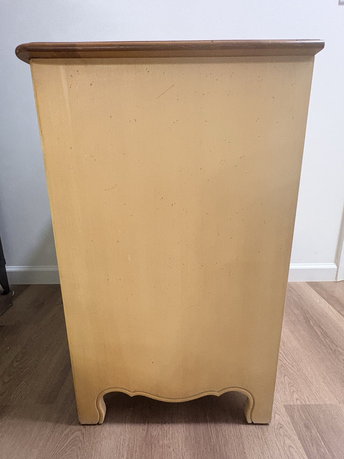 Ethan Allen Country French – Model 26‑5226, Finish 646 – Vintage Nightstand