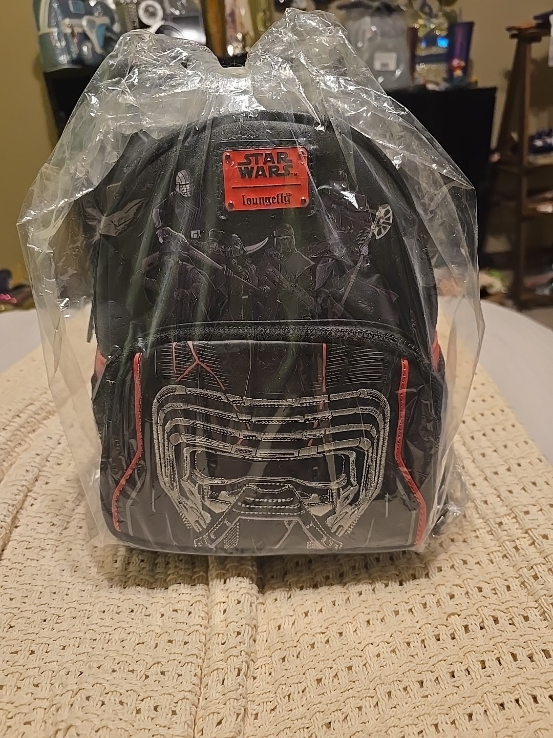 Loungefly Star Wars Kylo Ren Knights Ren Glow in the Dark mini backpack Disney