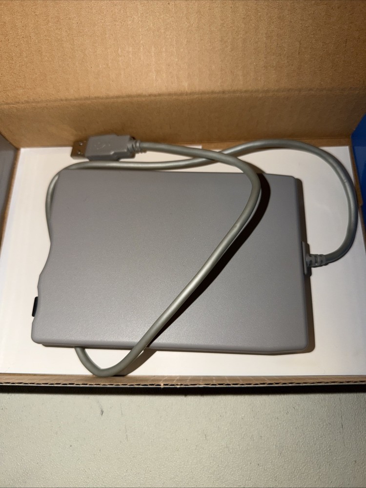 Smart Disk External USB Powered 2x Floppy Drive FDUSB-TM2 Titanium