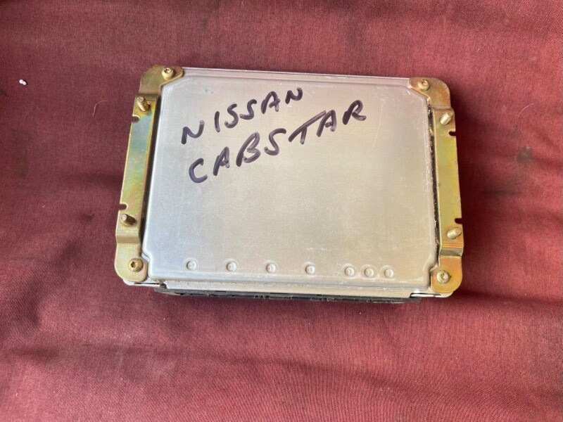 Nissan Cabstar Engine control unit BOSCHE ECCS - 834 0281010562