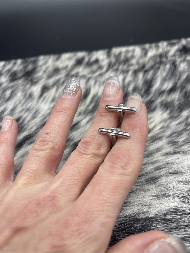 Stunning Silvertone Vintage Cuff Links #Q37
