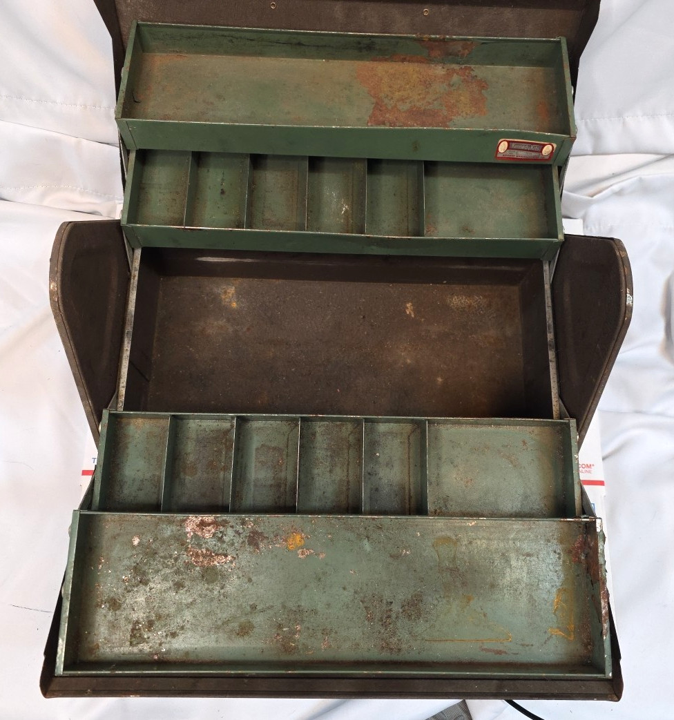 Vintage Kennedy Kits 1018 Cantilever Style Toolbox Tool Box Brown