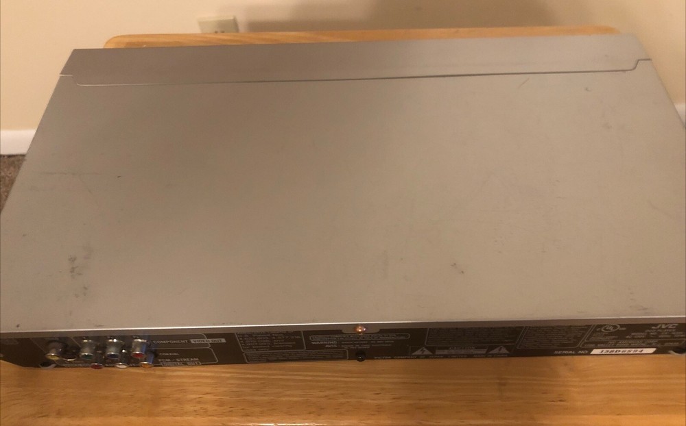 JVC, DVD/Super VCD/VCD/CD Player, Model # XV-N3SL Without Remote