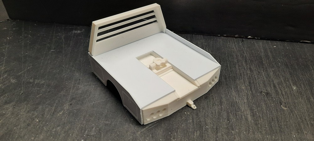 1/32  5th wheel flatbed utility body 1:32 scale model kit  Assembly required