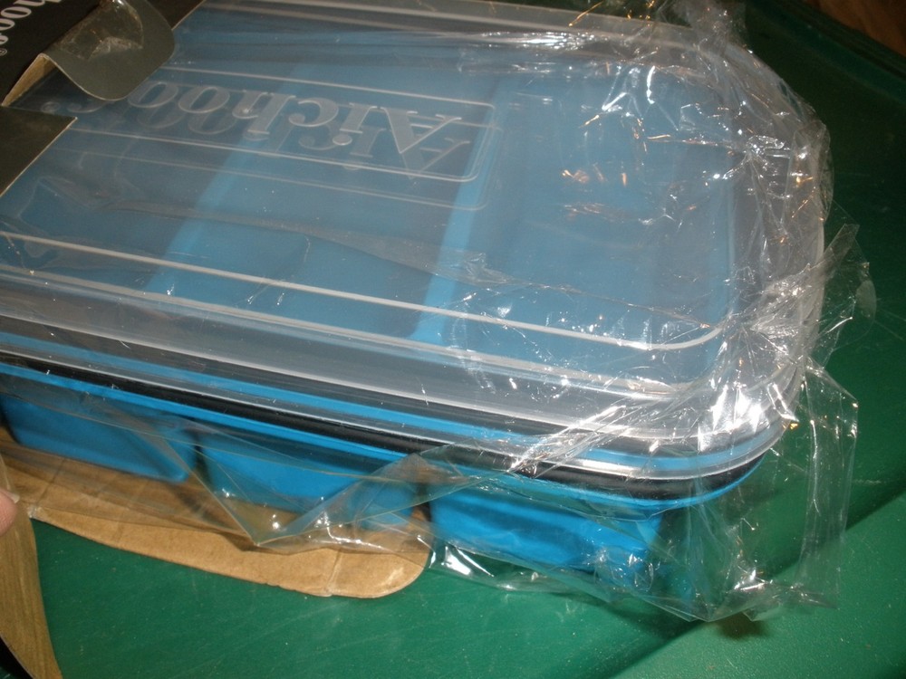 NEW Opened Aichoof Ice Cube Tray