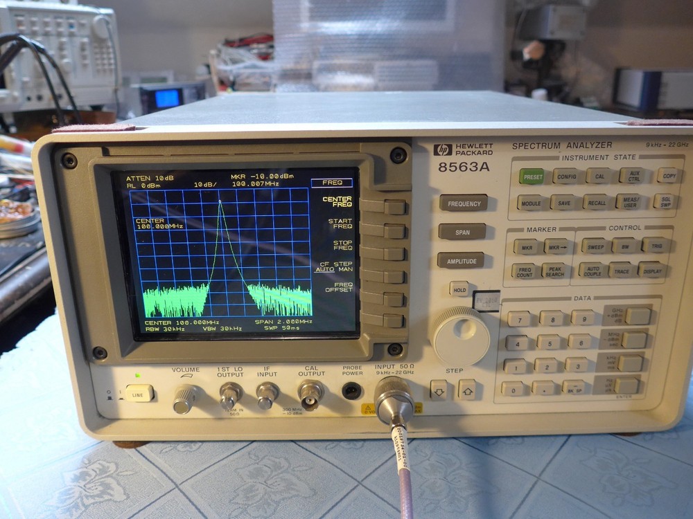 HP8563A Spectrum Analyzer 22.0GHz with new LCD