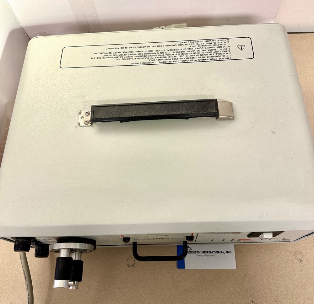 Luxtec Mod. 9300 Light Source