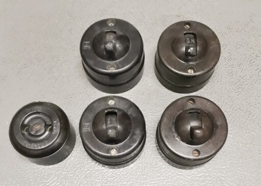 Vintage Old 4 Pcs Electrical Bakelite Switch & 1 Socket made in India.