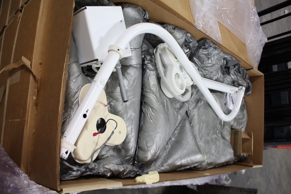 CELESTIAL STAR CS2050 SURGICAL EXAM LIGHT Model Number CS2050