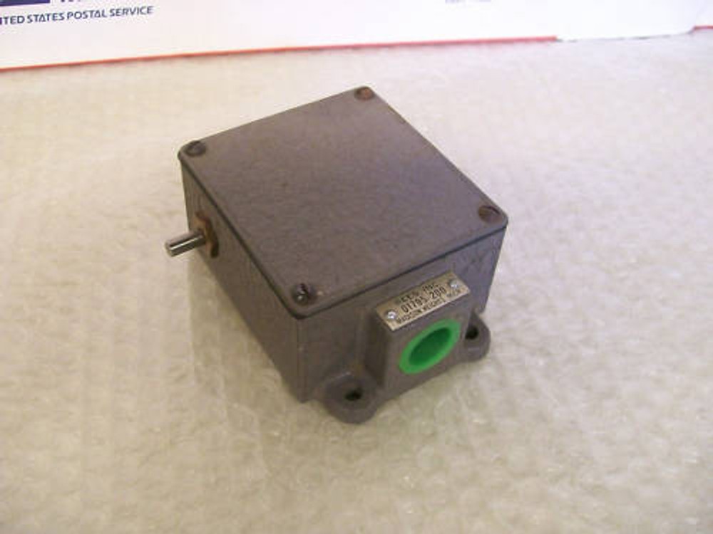 REES # 01795-200 LIMIT SWITCH