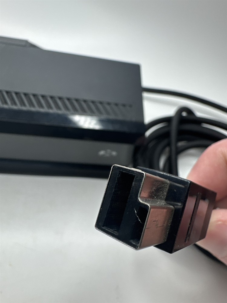 Kinect for Xbox One Model 1520 - Motion Sensor for Xbox One