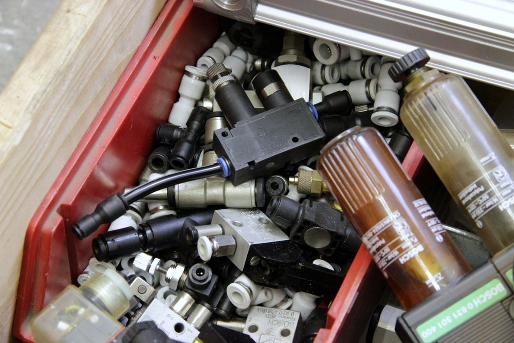 Lot Pneumatic Cylinders Maintenance Units