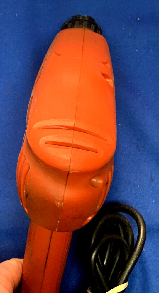 BLACK & DECKER 3/8 Corded Drill Variable Speed Reversible DR200 Type 4 / 4.5 Amp