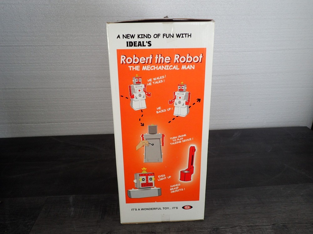Ideal Classics 2004 Robert the Robot w/ COA & Remote, Lights Up Doesn't Talk