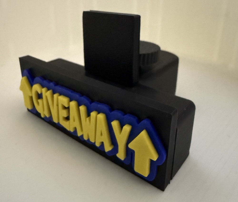 Giveaway Adjustable Card Stand