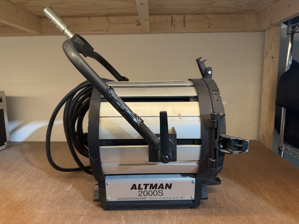 Altman 2000s Fresnel Stage Studio Light